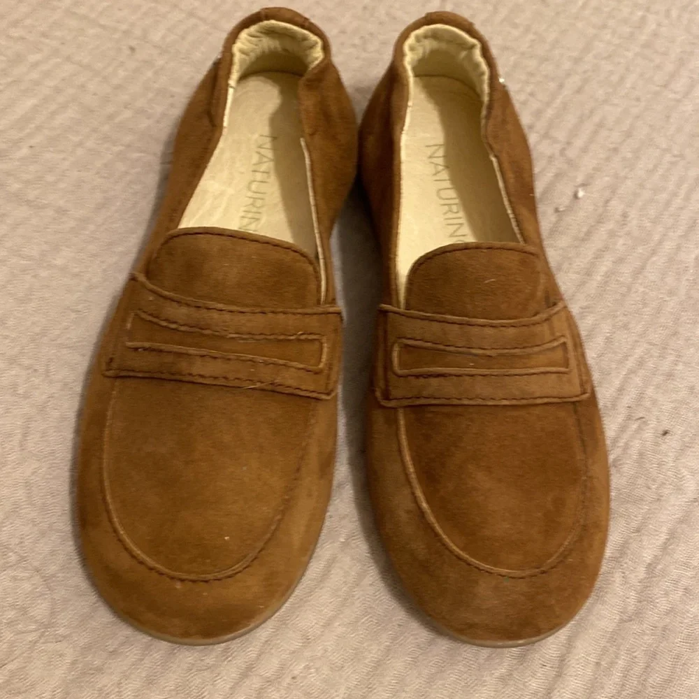 Naturino Tan Suede Penny Loafers. Size 25. New. No tags